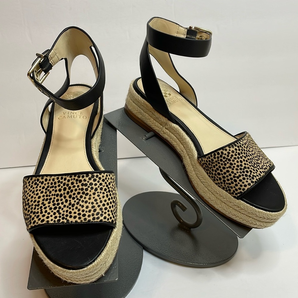 NWOT Vince Camuto Leather Ankle Strap Sandals - Sz 7